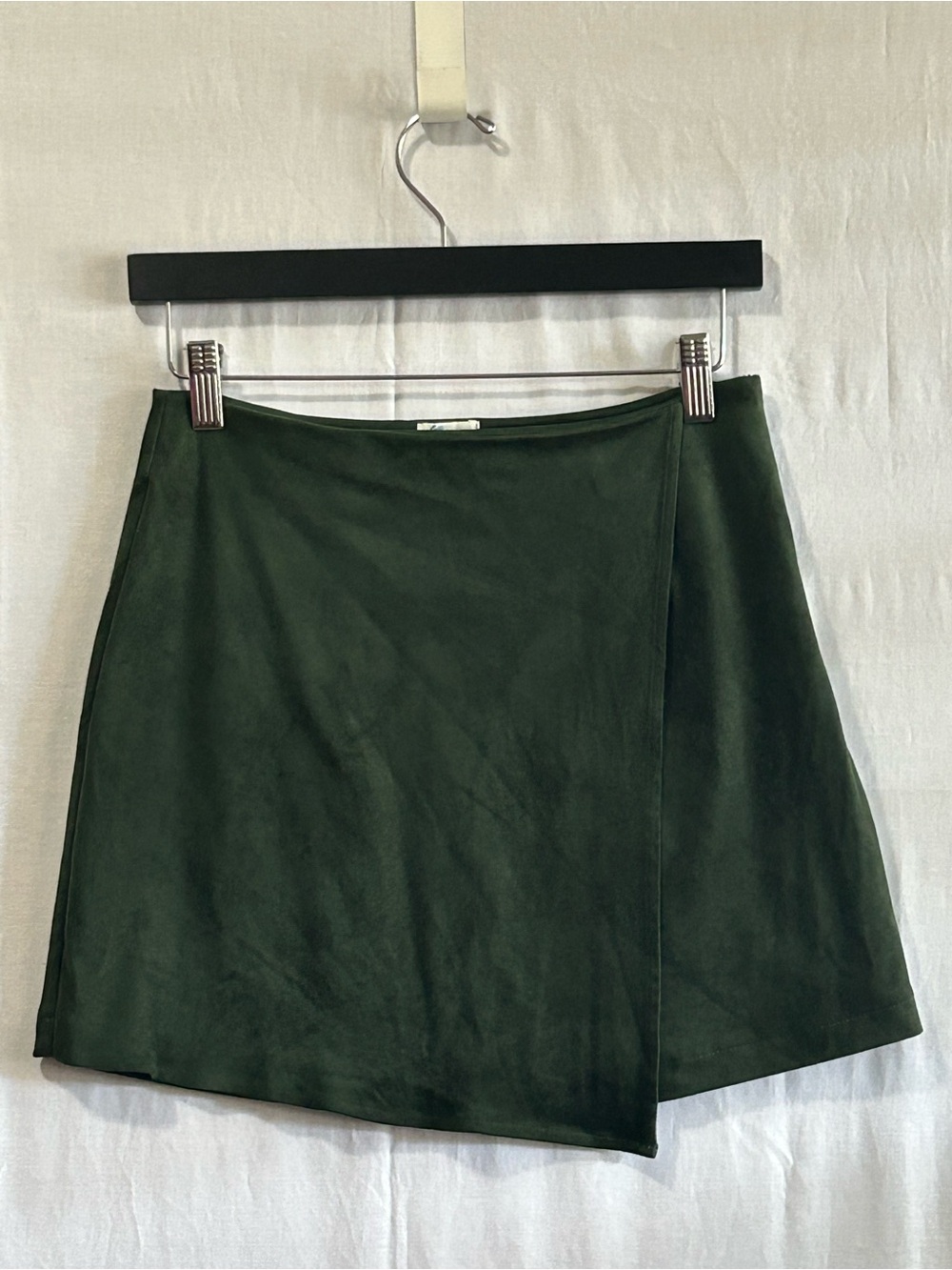 Francesca's Collections - Forest Green Faux Suede Wrap Mini Skirt